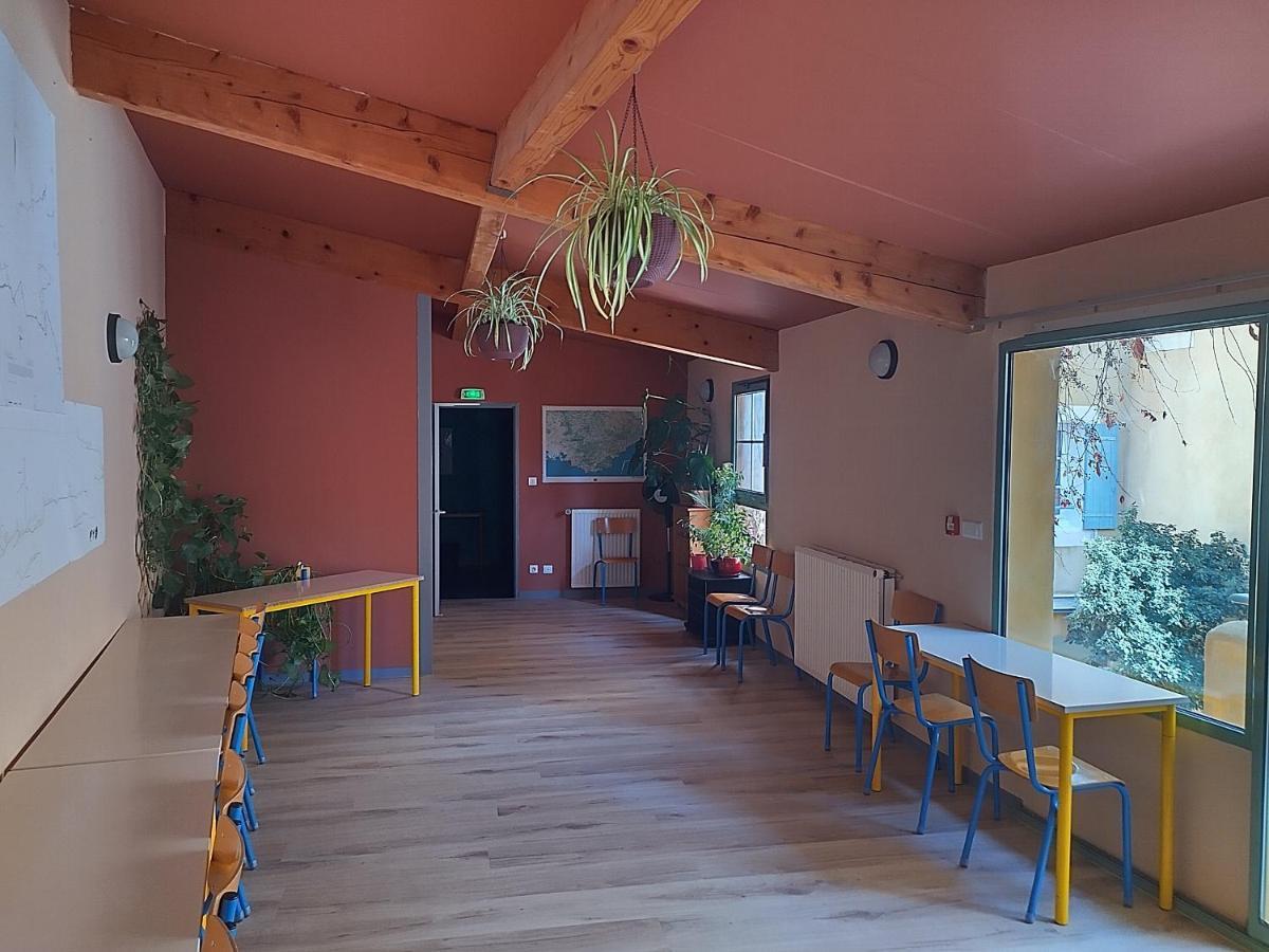 Gite De L'Aspa Saint-Christol  Екстериор снимка